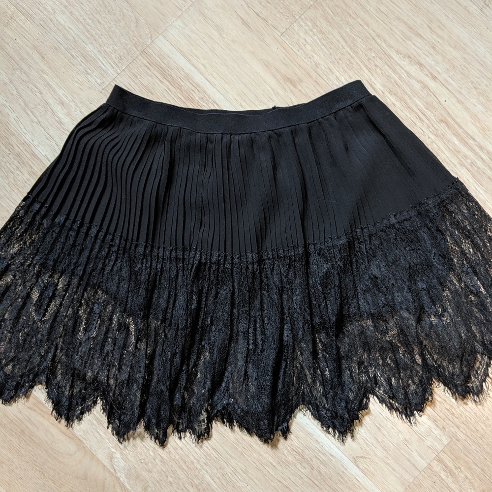 Black goth lace short/med skirt
